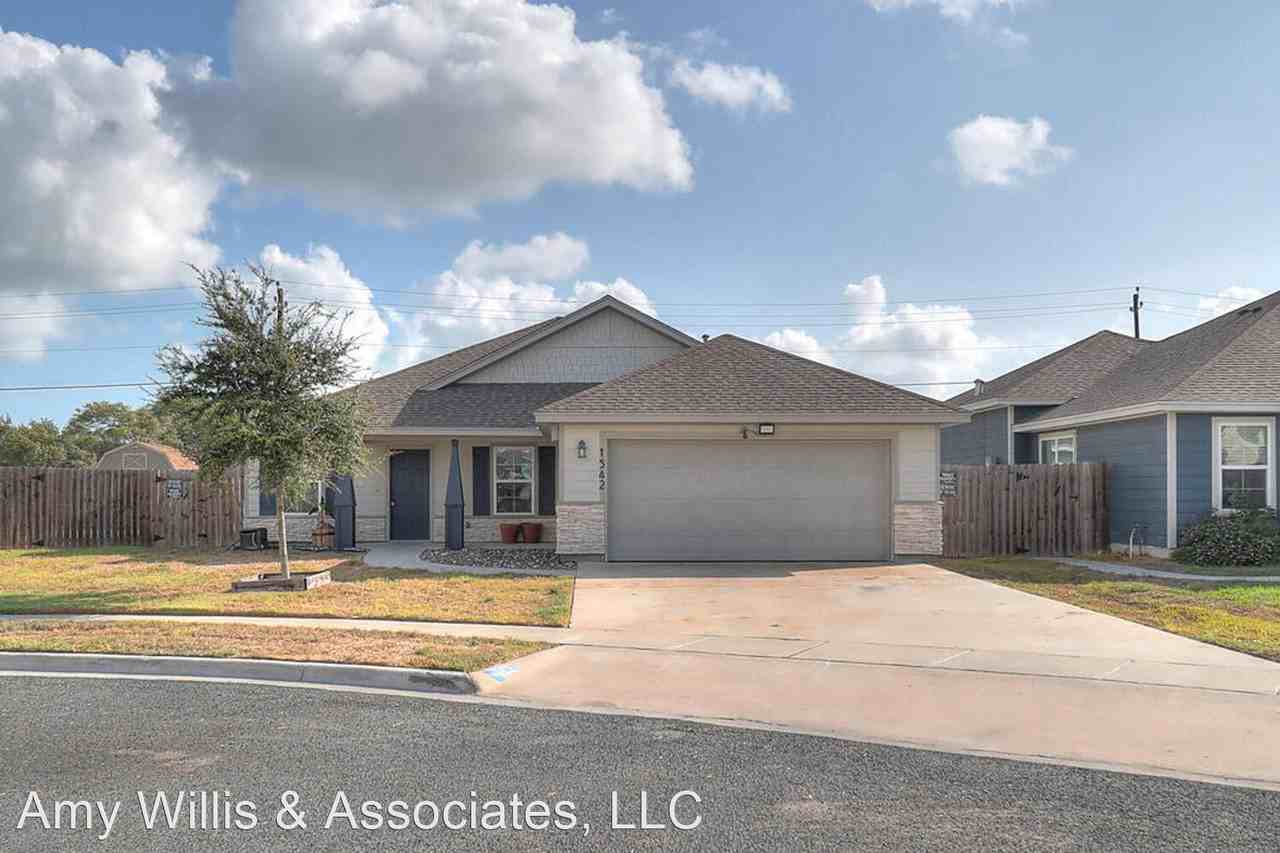 1542 Oak Hill Dr - Photo 2 of 50