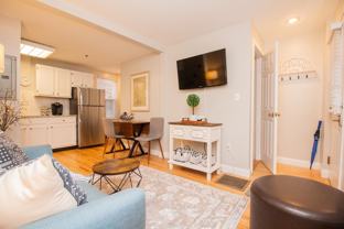 23 Jay St #B - Photo 1 of 1