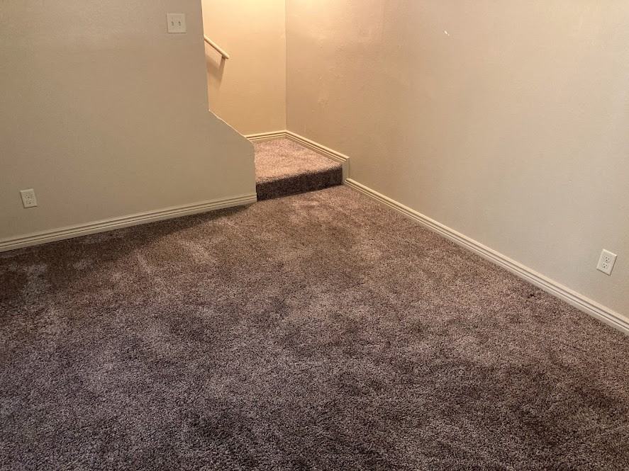 1022 N Victoria Way - Photo 3 of 7