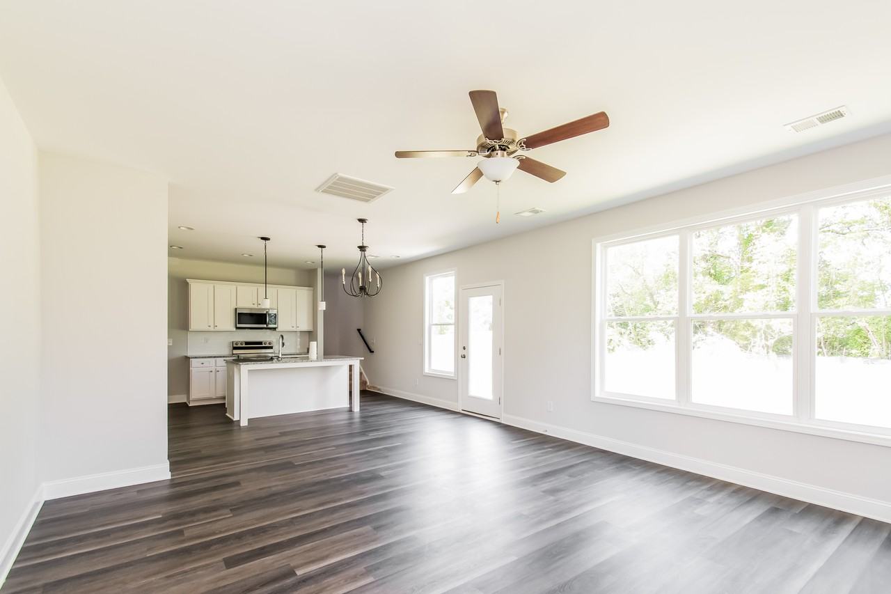 420 Blue Robin Ln - Photo 2 of 15