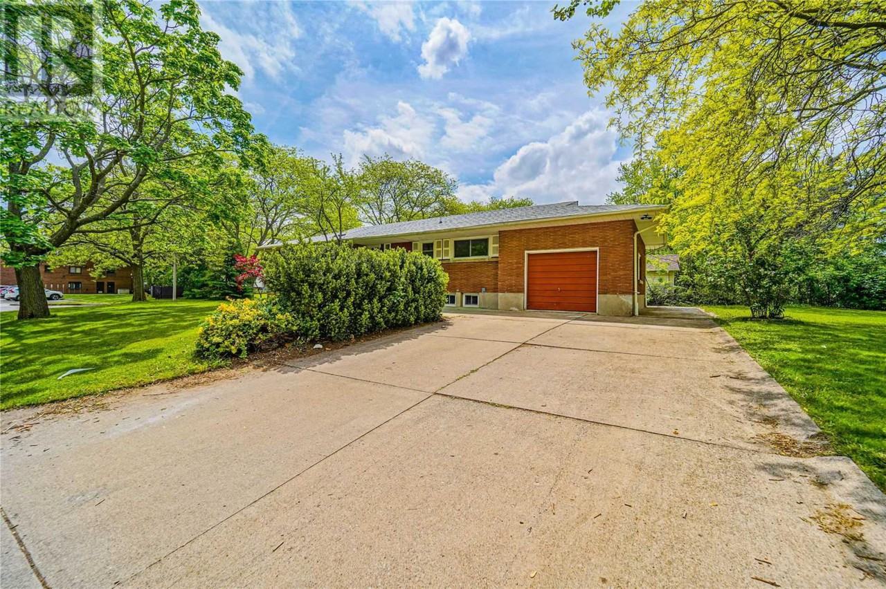 20 Richard Street #20 - Photo 3 of 12