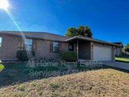featured image of 435 N Cedarwood Ave