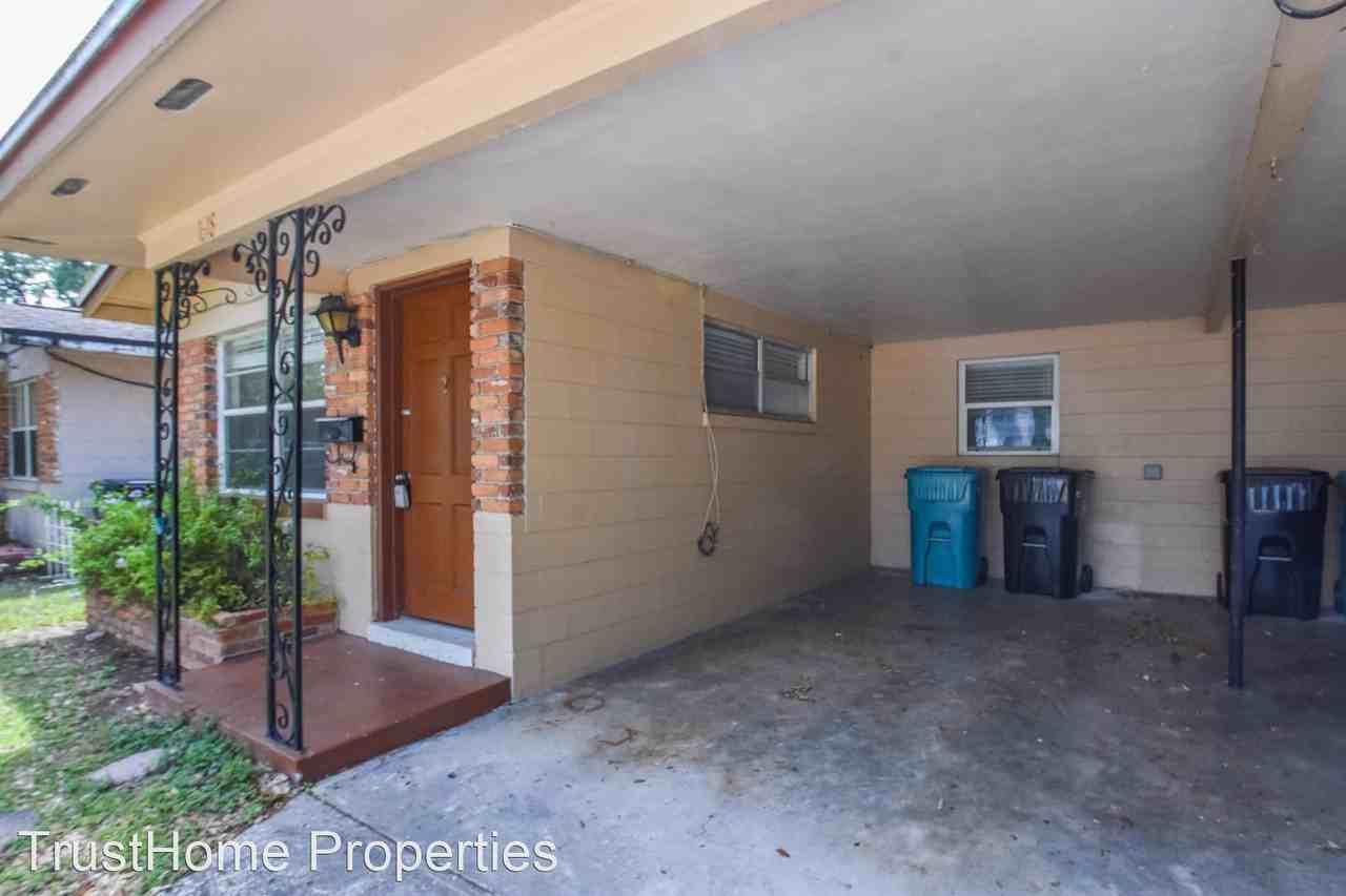 1618 Baltimore Ave - Photo 3 of 16