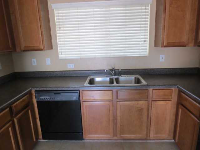 1281 E Clifton Ave - Photo 5 of 32