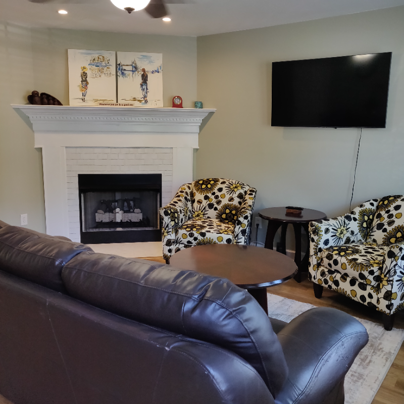 808 Saint Catherines Dr - Photo 2 of 12