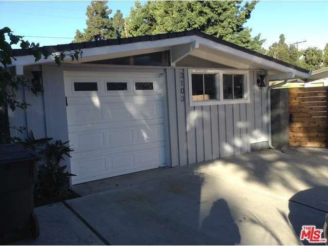 3103 Roxanne Ave - Photo 2 of 36