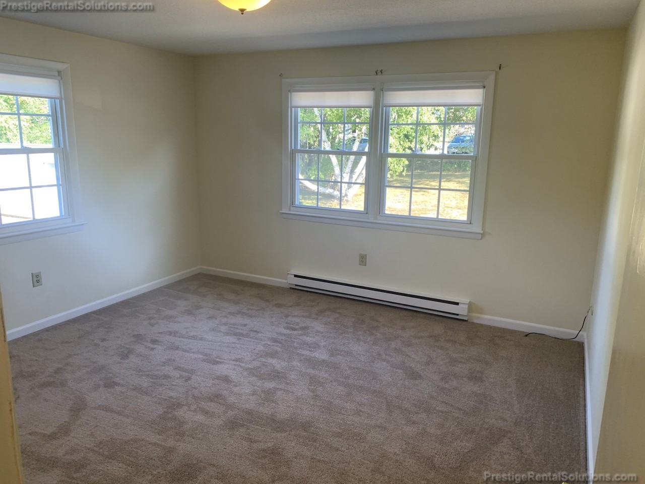 18 Dinan Dr #6 - Photo 5 of 12