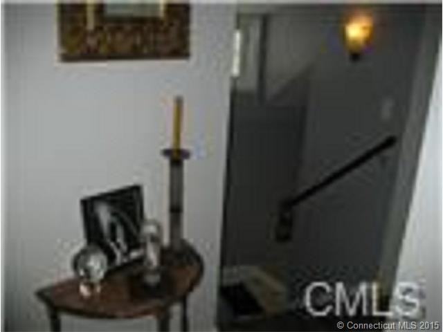 84 Great Hill Rd - Photo 3 of 18