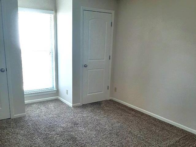 9002 West 64th Terrace - Photo 4 of 11