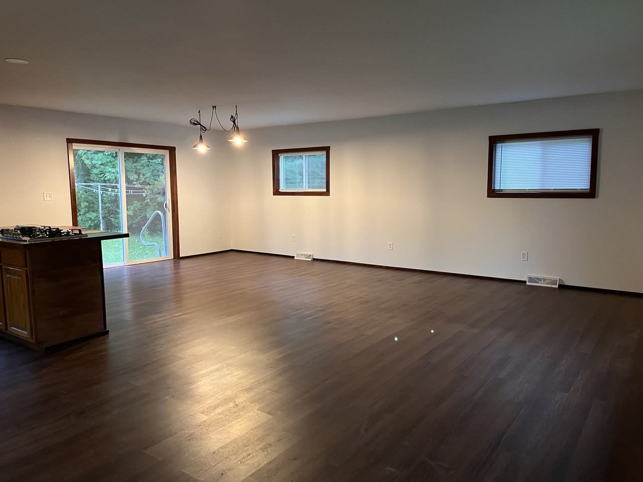 100 Taylor Rd - Photo 2 of 9