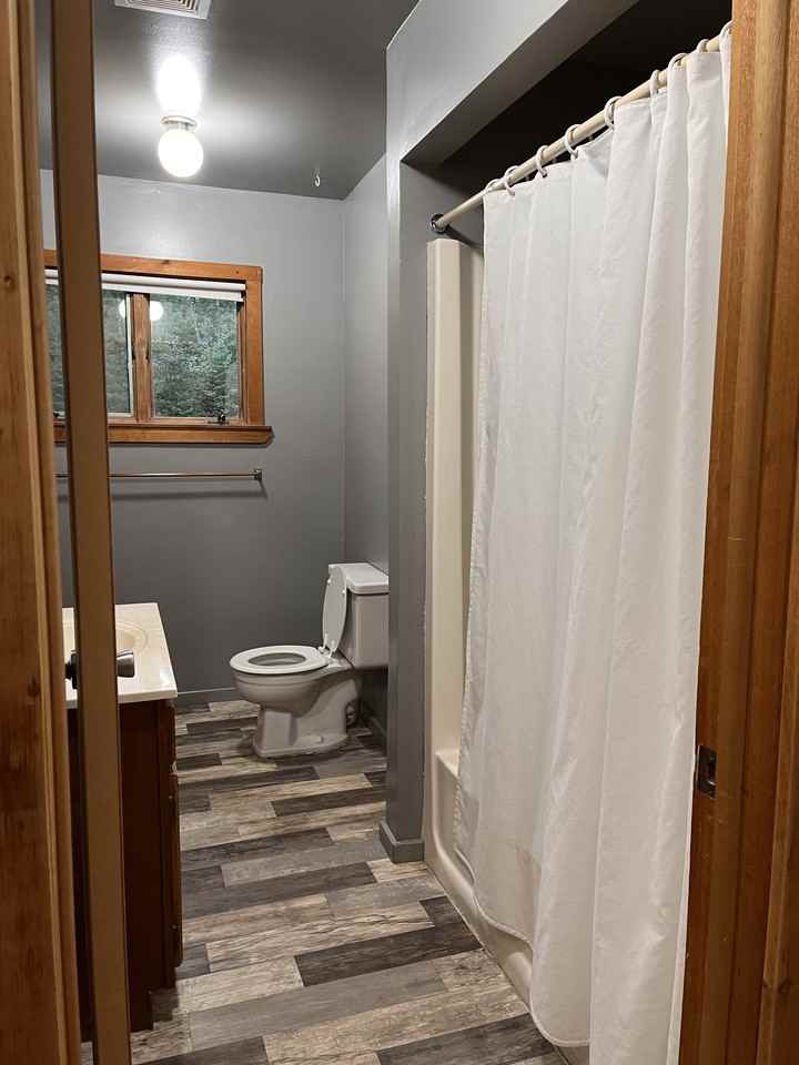 100 Taylor Rd - Photo 3 of 9