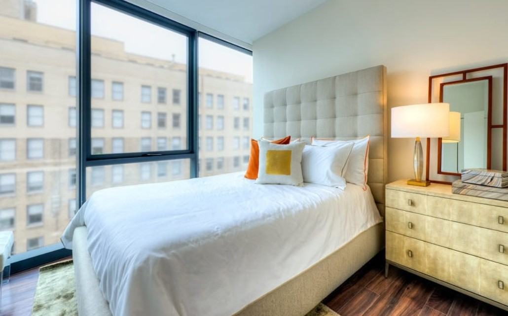 2950 North Sheridan Road #2-2DEN - Photo 4 of 7