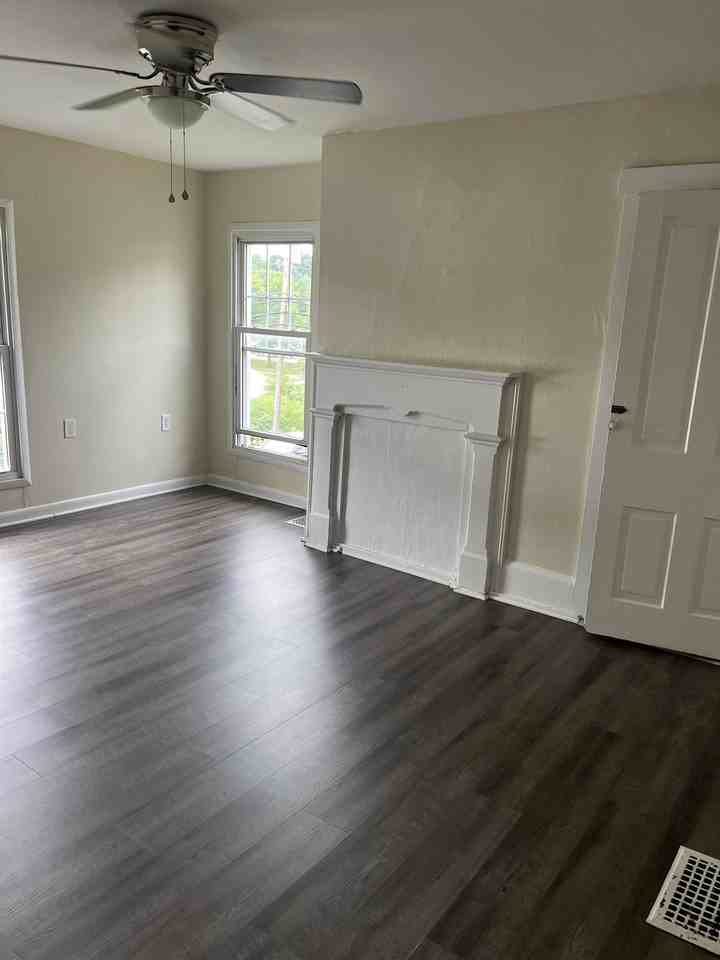551 New Alexandria Rd #1 - Photo 5 of 7