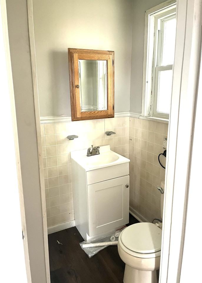 637 Oakland Ave Rear #REAR - Photo 3 of 9