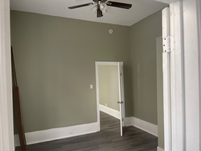 2223 Washington Ave - Photo 2 of 9