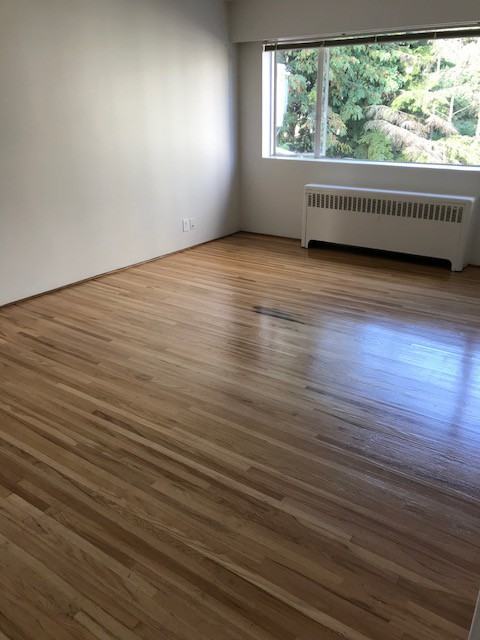 The Corona - Photo 2 of 26