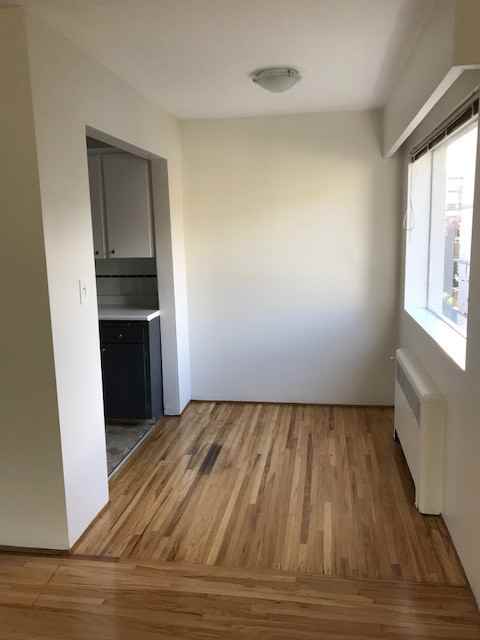 The Corona - Photo 3 of 26