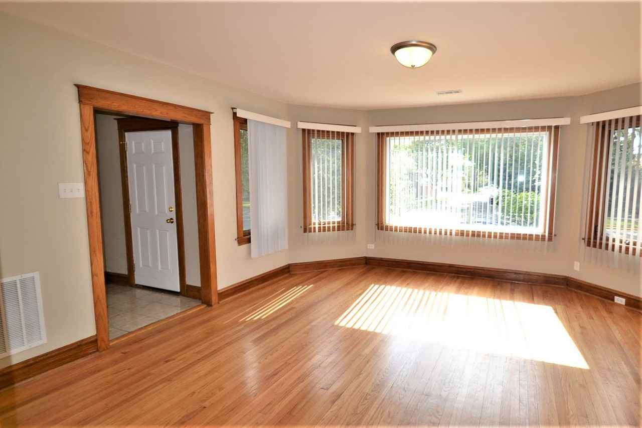 7770 W Sunset Dr - Photo 2 of 11