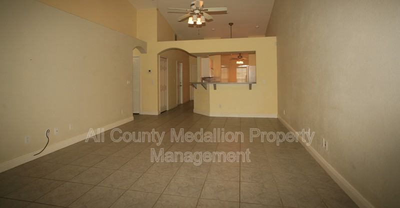 606 Se 6th Ter - Photo 3 of 21