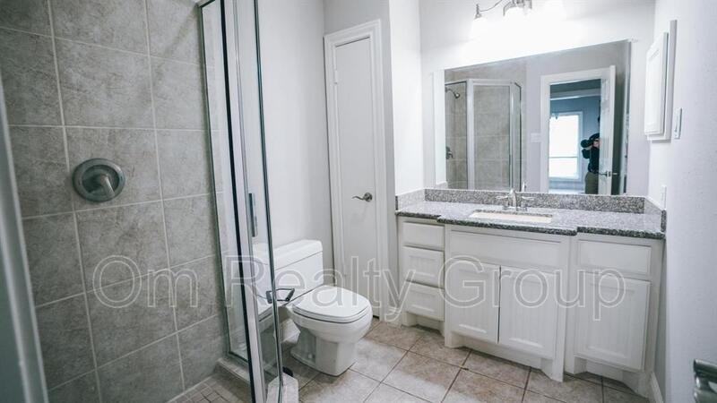 4144 Greystone Way #104 - Photo 6 of 23