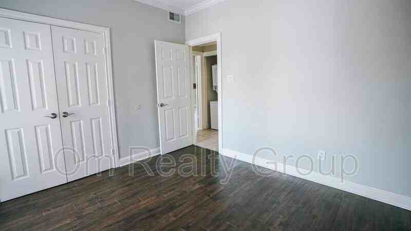 4144 Greystone Way #104 - Photo 7 of 23