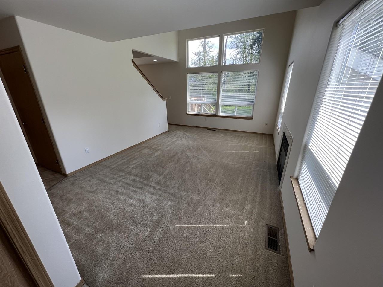 3709 87th Ave NEUnit B #1 - Photo 3 of 36