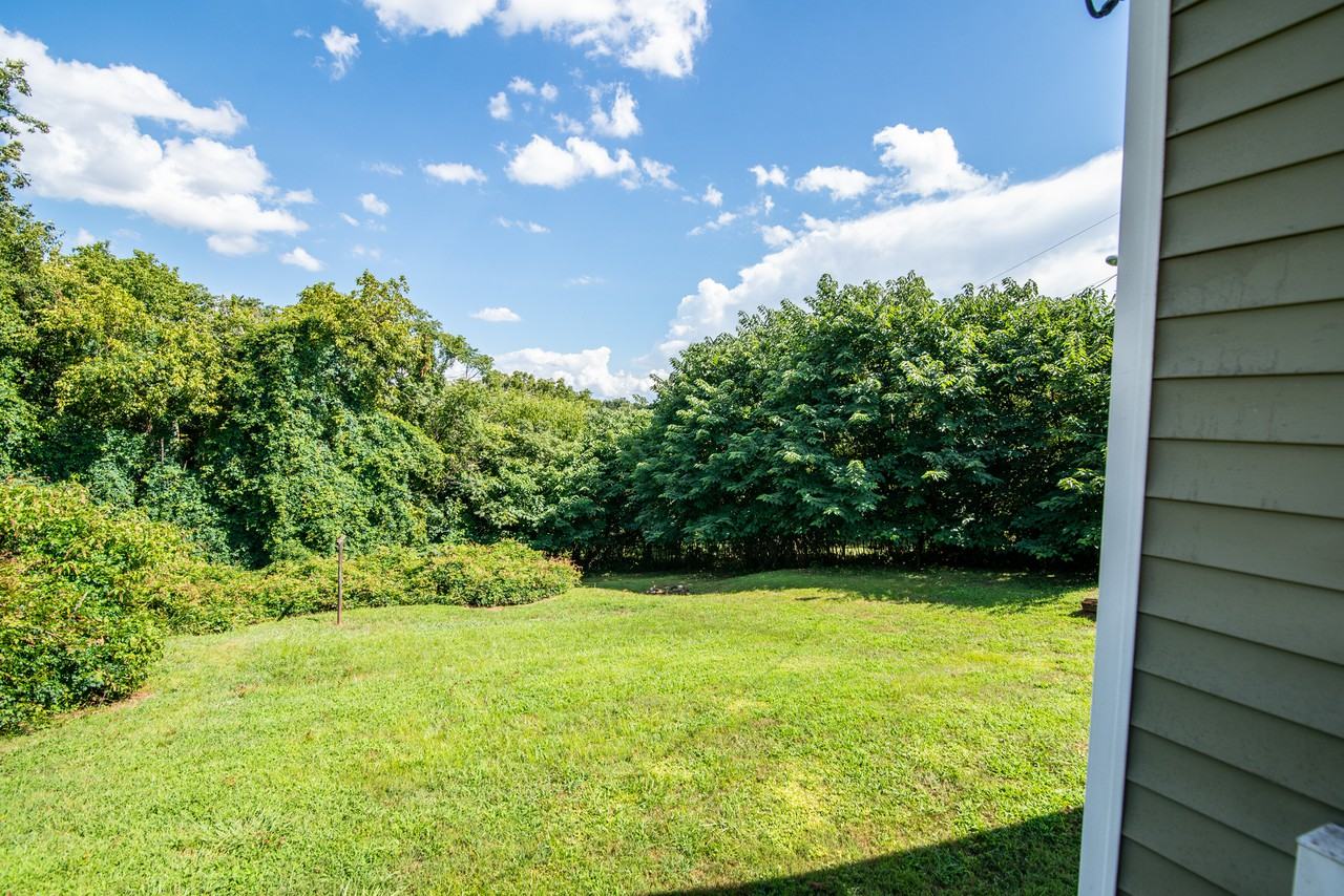 183 Clark St - Photo 3 of 28