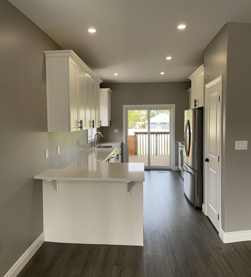 10 Redwood Drive - Photo 2 of 17
