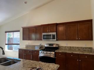 1850 W Hayward St #1 - Photo 3 of 16