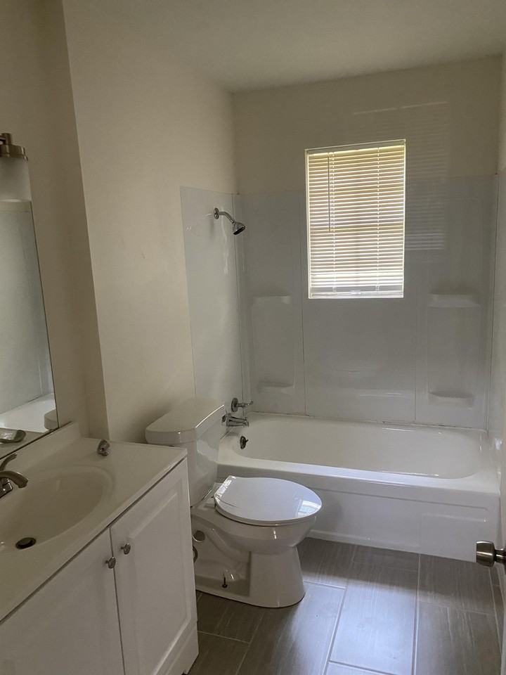 9 Daven Court #1 - Photo 2 of 6