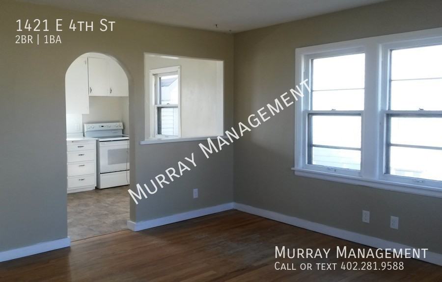 1421 E 4th St - Photo 2 of 8