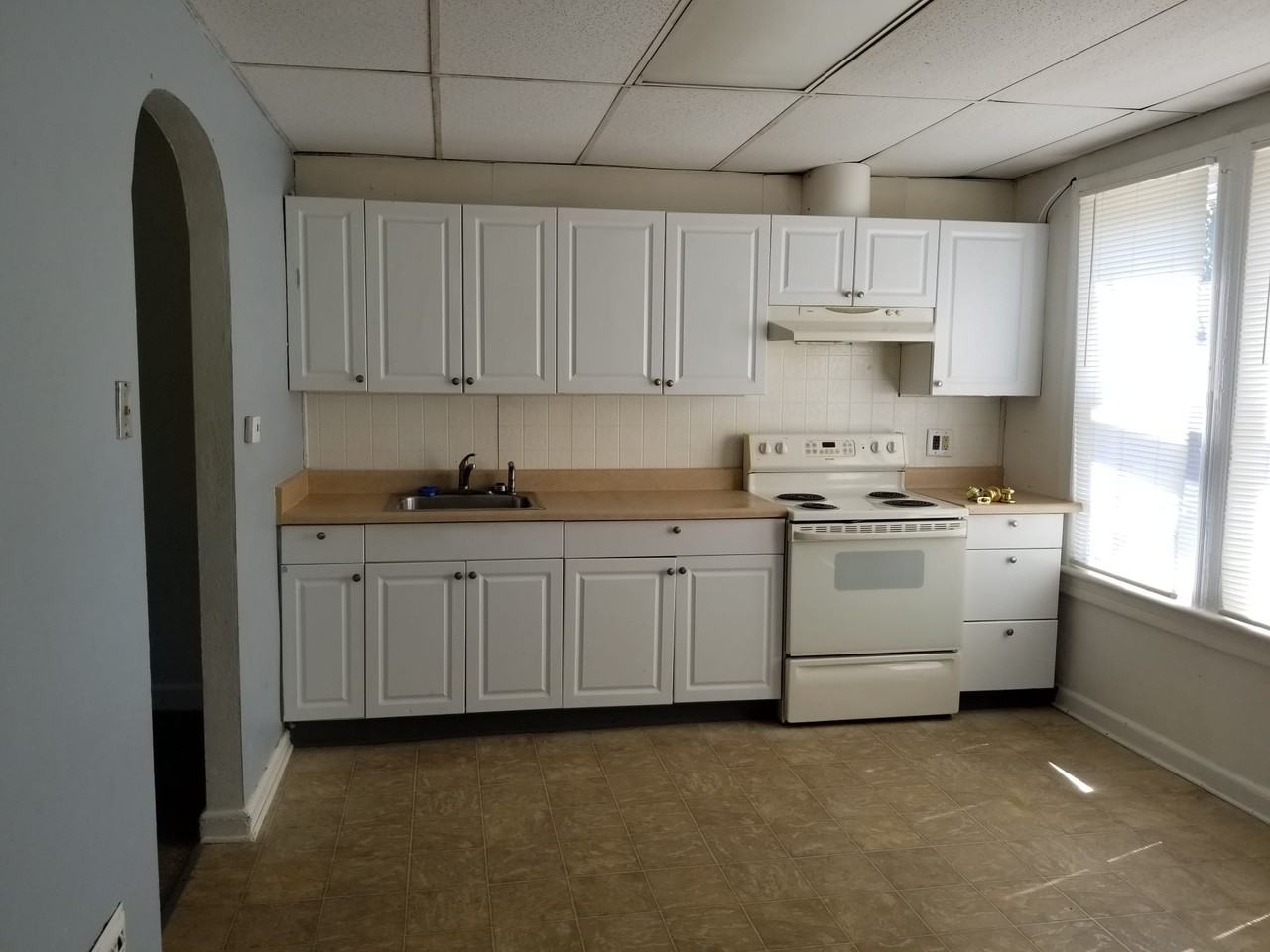 103 Catawba Ave #A - Photo 3 of 9