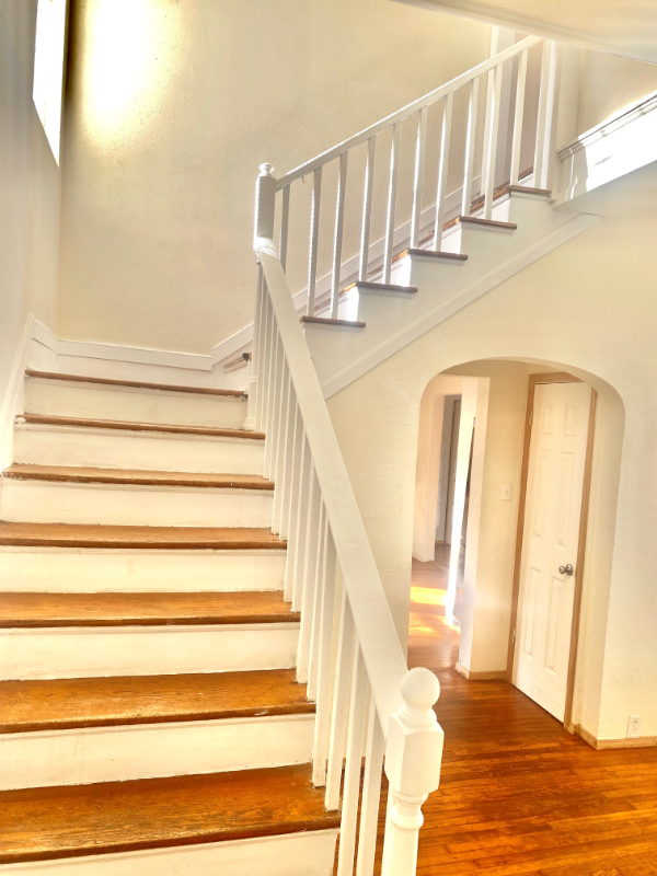 120 Lynchburg Ave - Photo 2 of 10