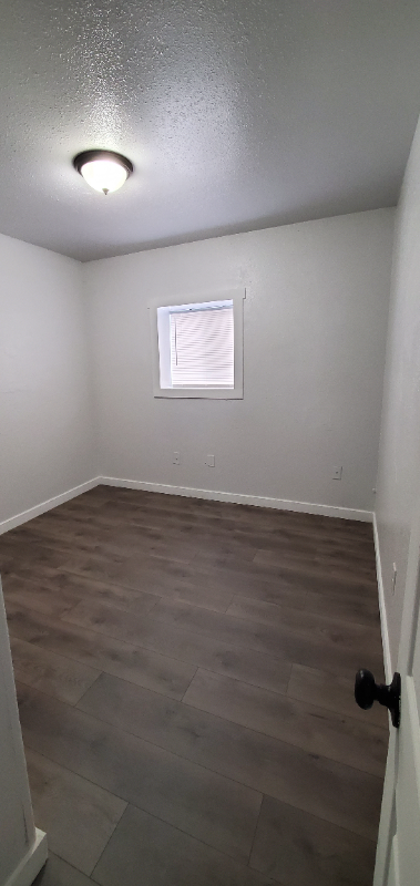 318 North Tower Avenue #8 - Photo 5 of 9