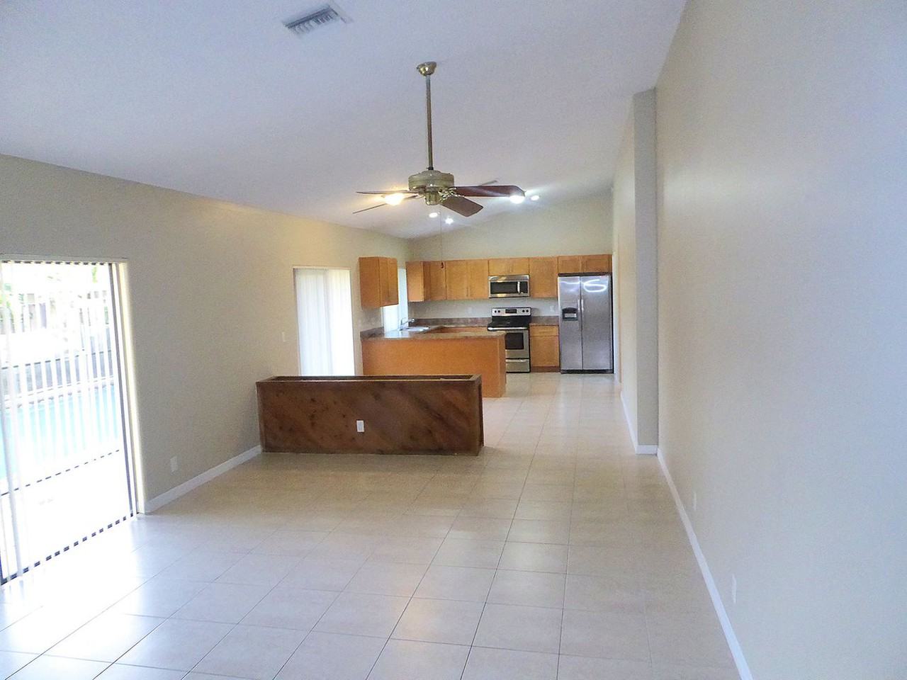 7478 Nw 49th Pl - Photo 3 of 8