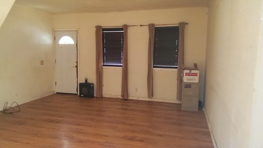 113 New Hillcrest Ave - Photo 3 of 8