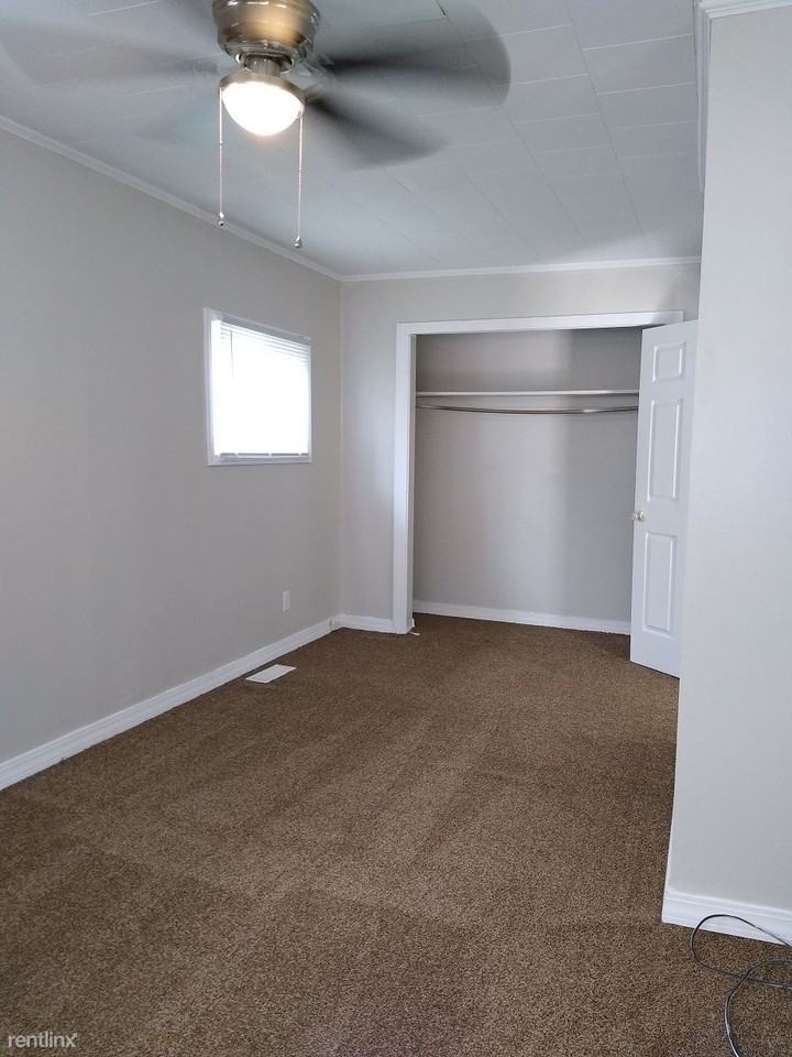 712 Park St - Photo 3 of 7