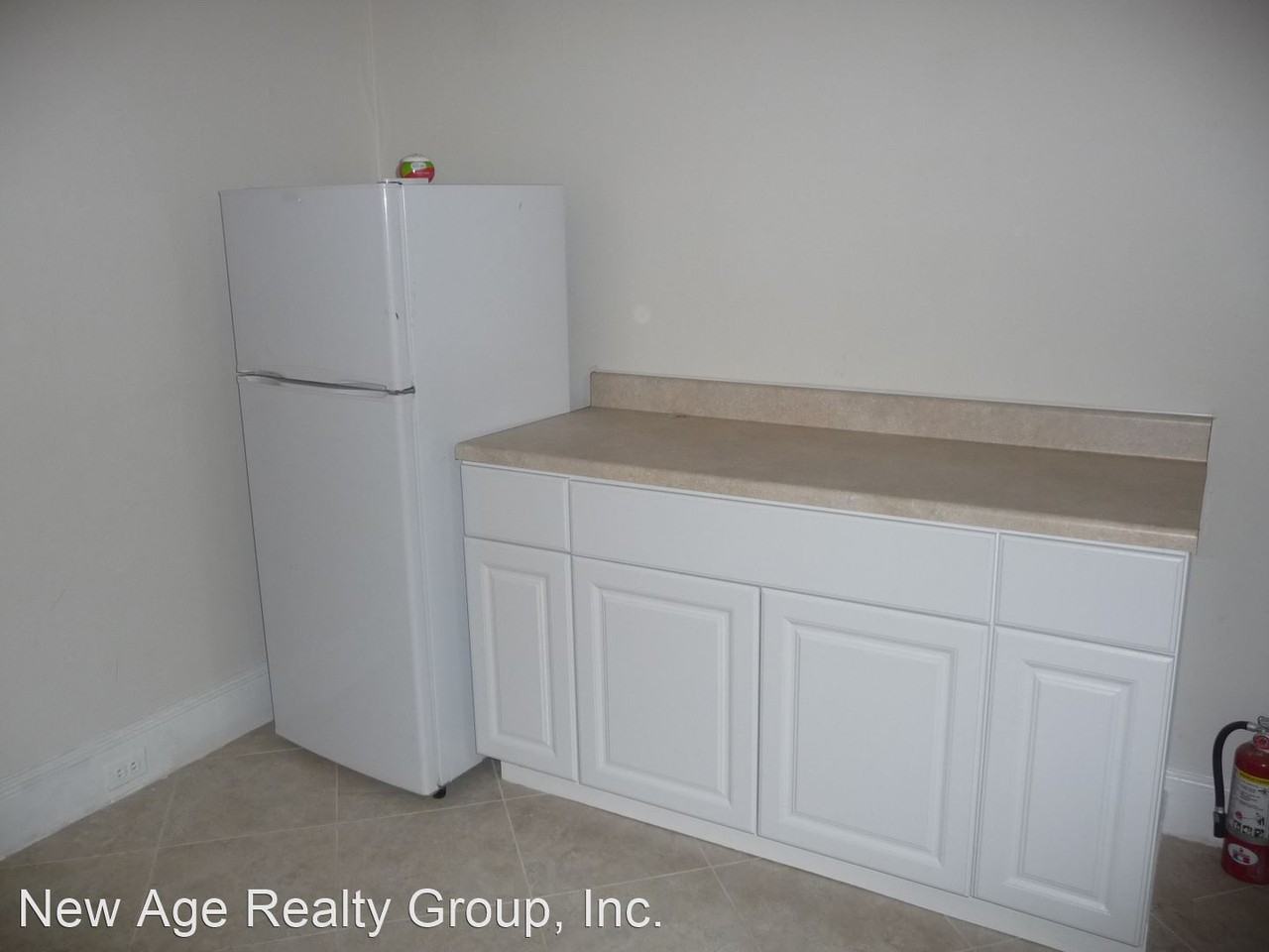 629 Jackson Street - Photo 3 of 7