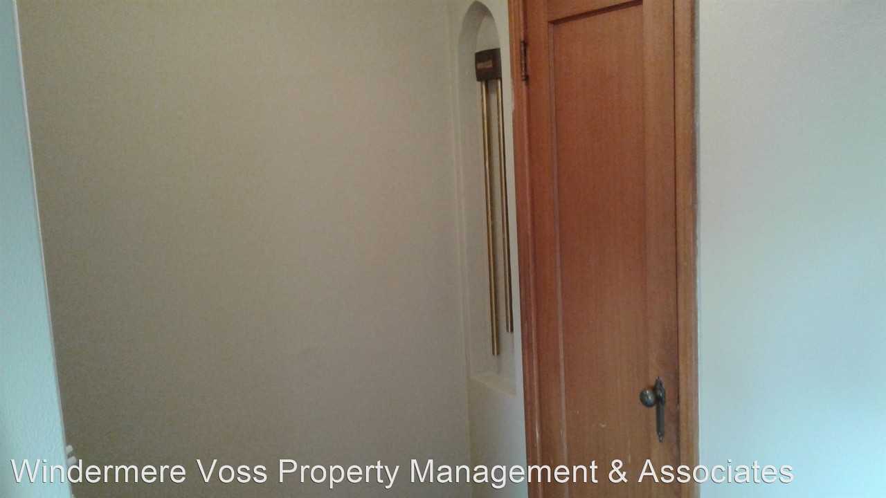 3347 N Willamette Blvd - Photo 2 of 24