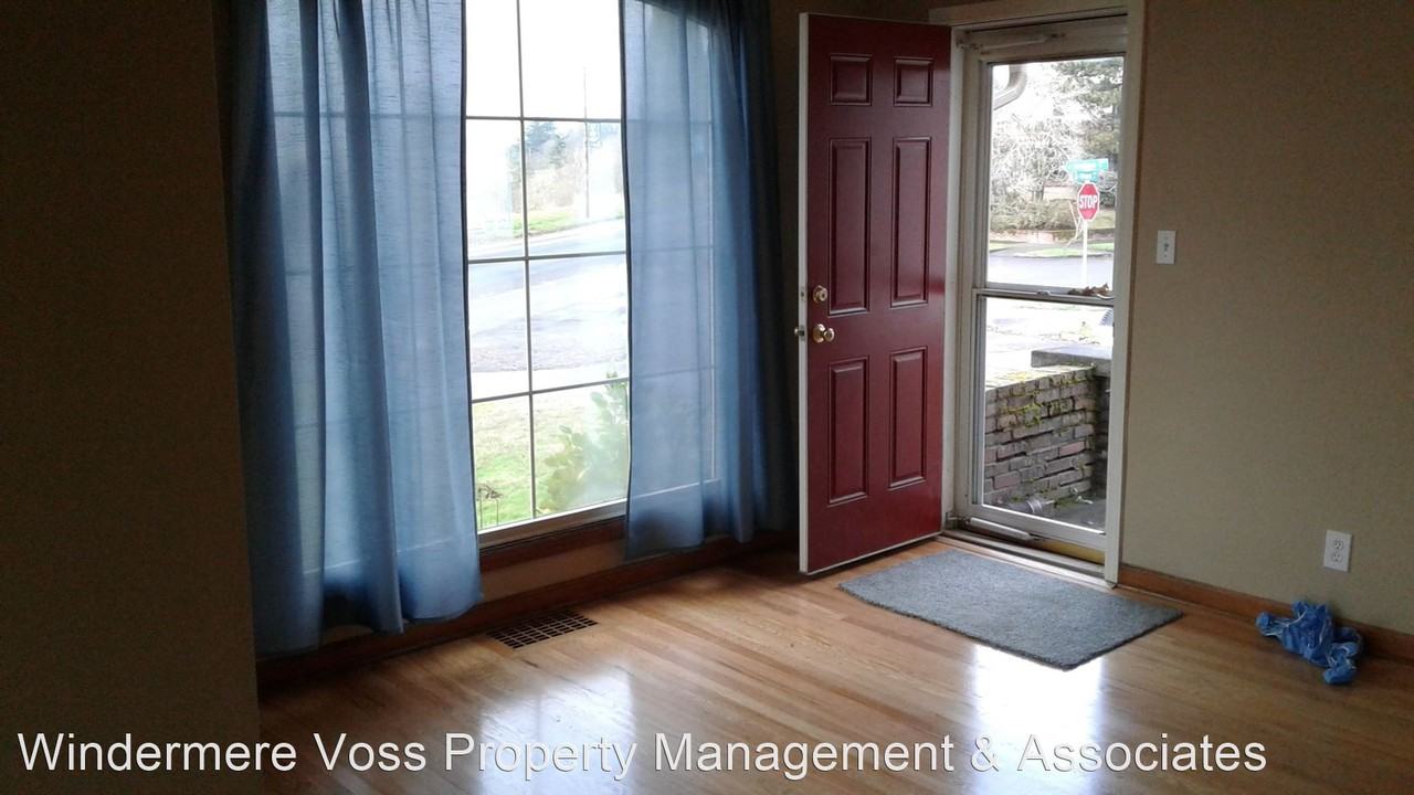 3347 N Willamette Blvd - Photo 3 of 24