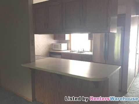 97 South Dr - Photo 2 of 10