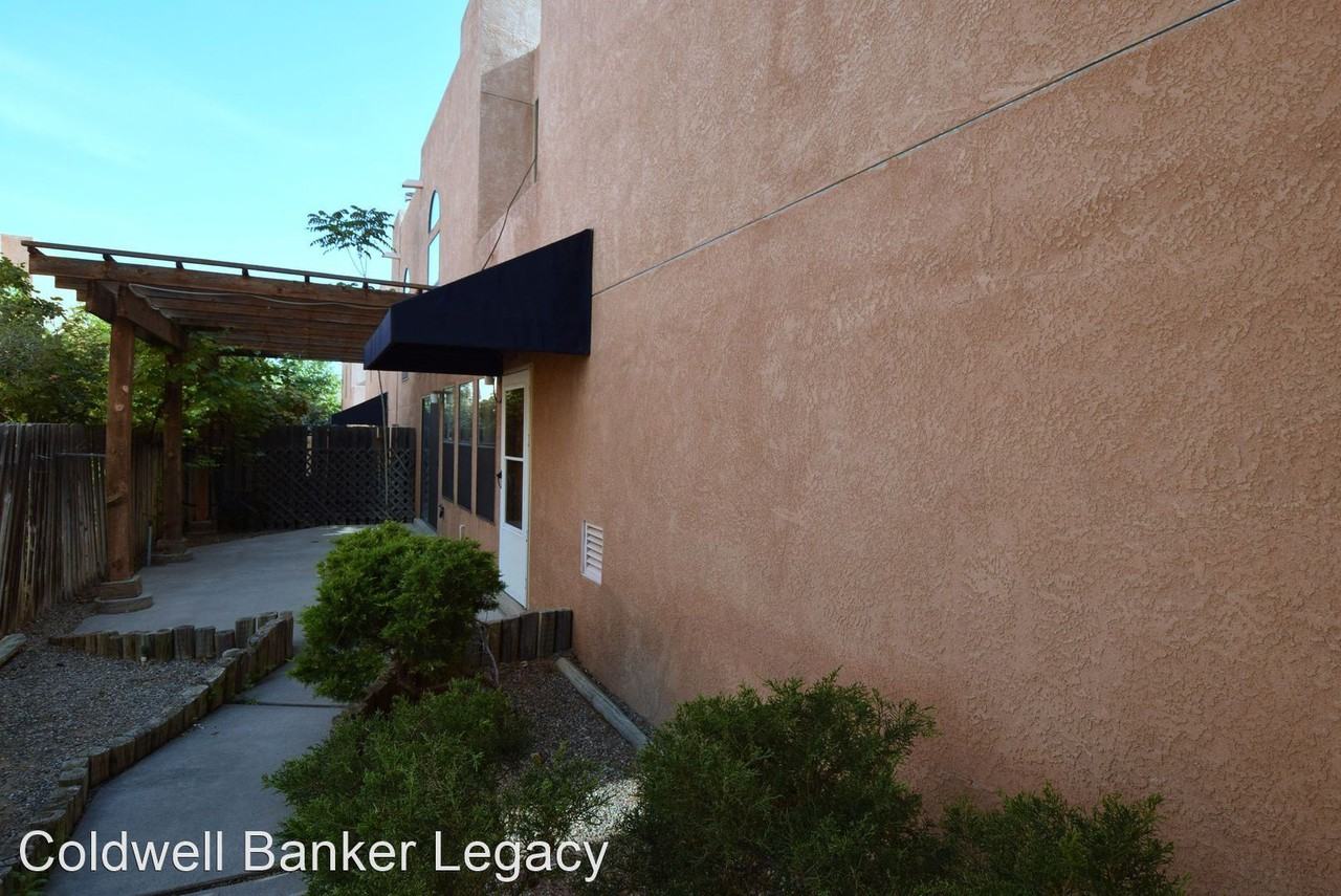 3009 Cutler Ave Ne - Photo 2 of 18