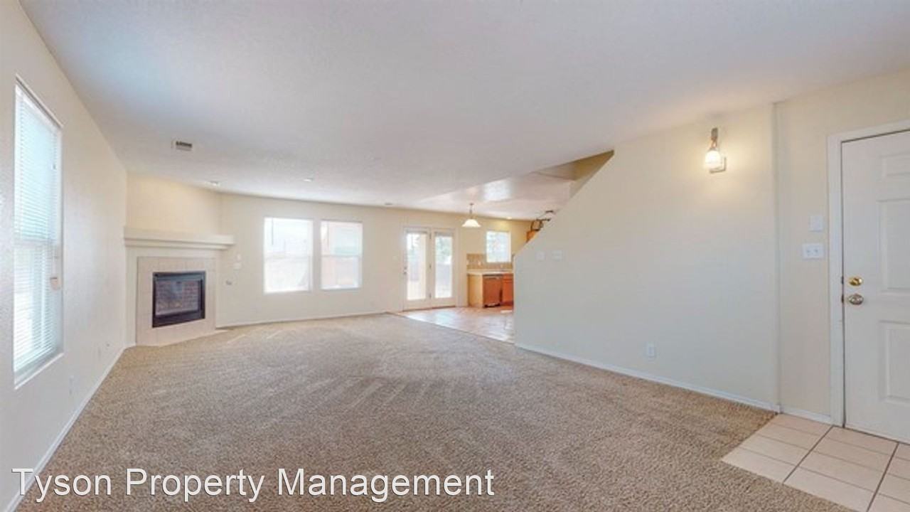 5056 Sanbusco Ct Ne - Photo 2 of 16