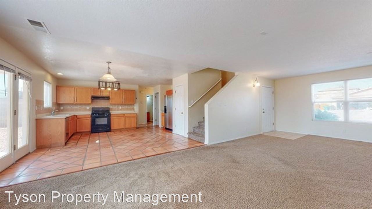 5056 Sanbusco Ct Ne - Photo 3 of 16