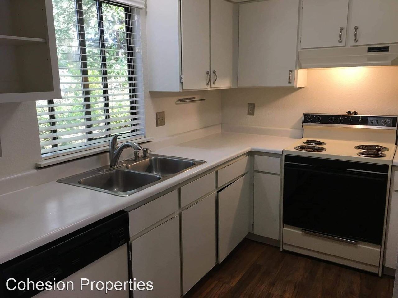 550 E Pennsylvania St - Photo 2 of 24