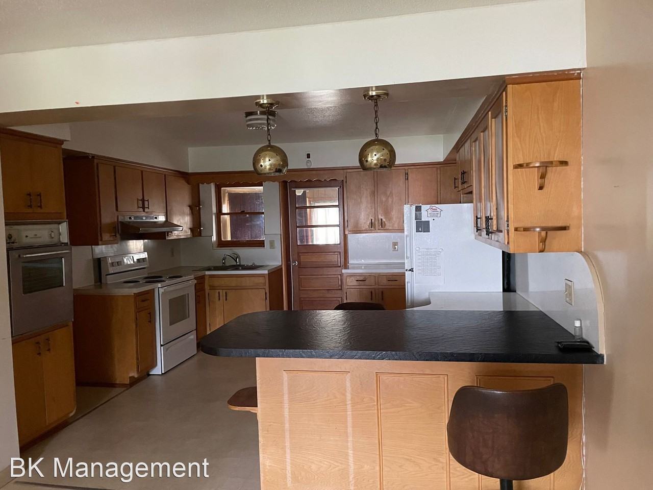 625 Vandalia St #1 - Photo 2 of 6