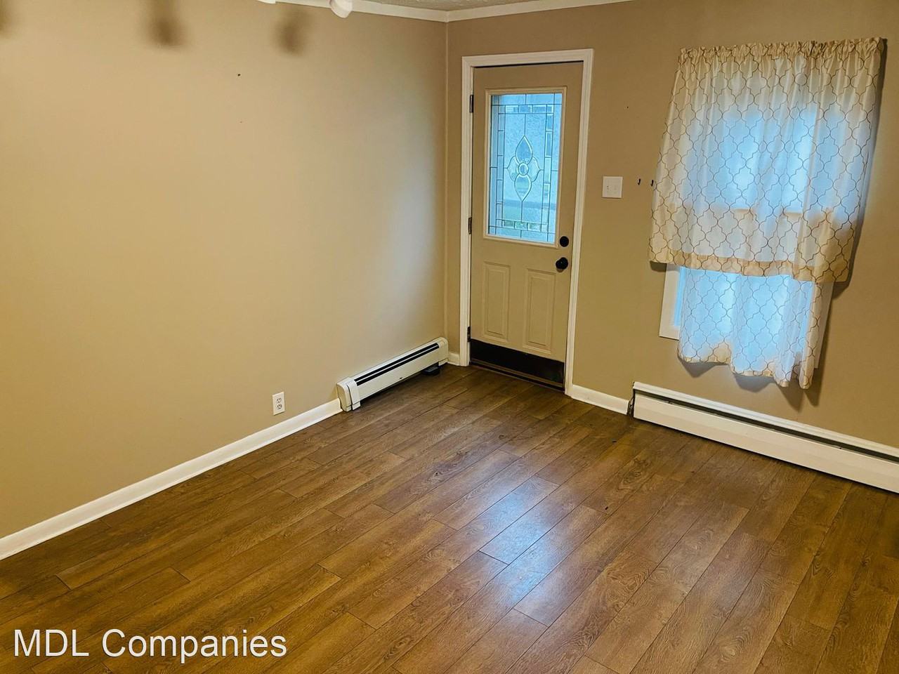 103 32nd St - Photo 2 of 16