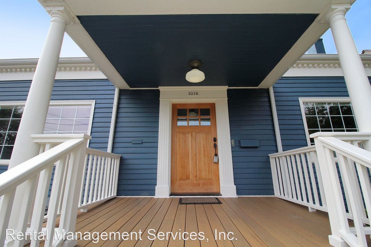 3228 Ne Schuyler St - Photo 3 of 29