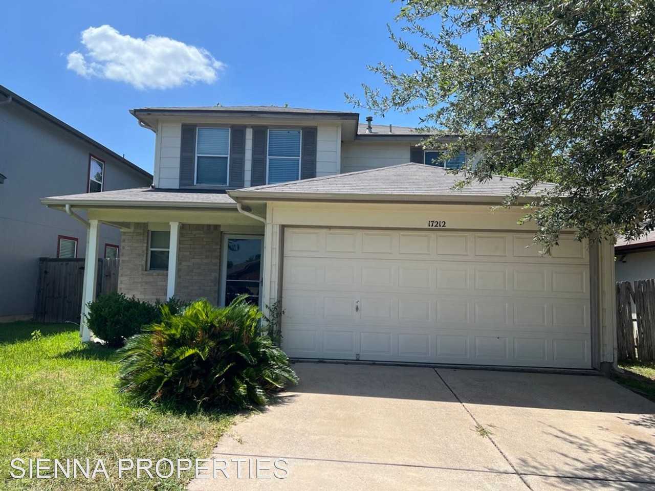 17212 Hamilton Point Cir - Photo 2 of 18