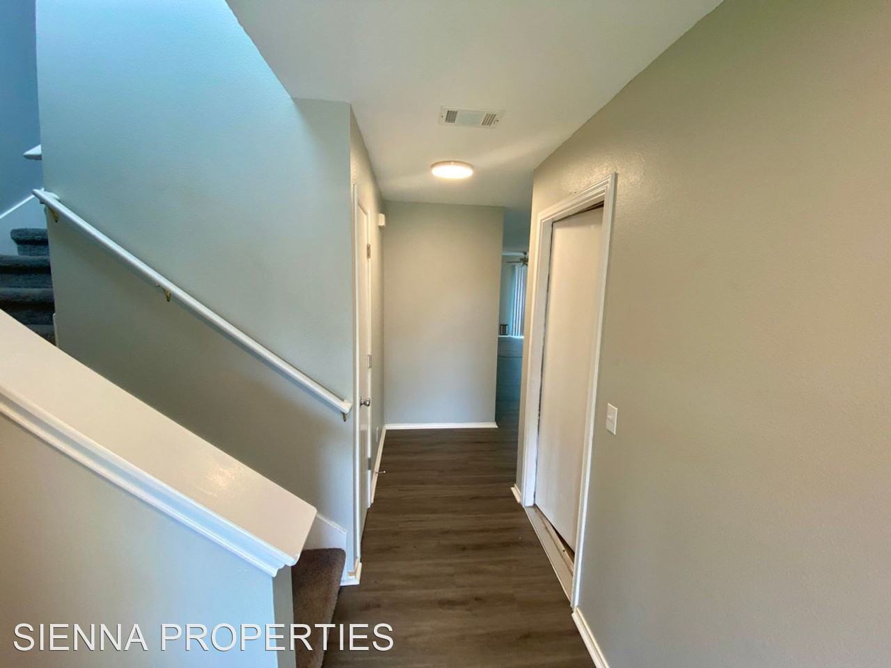 17212 Hamilton Point Cir - Photo 3 of 18